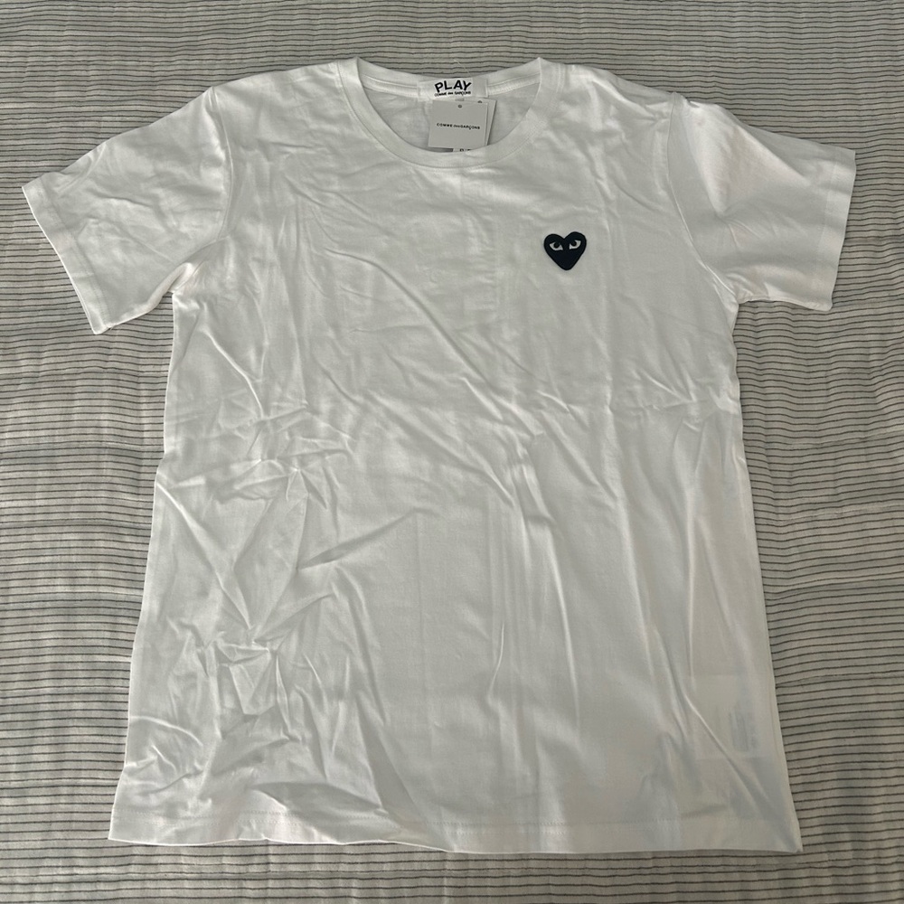 Comme de Garçons white tee. Fits as a Medium